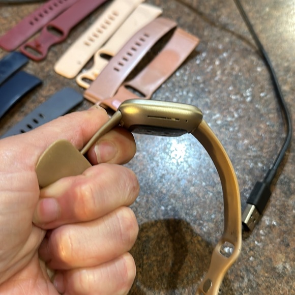 Fitbit versa 3 navy pink gold band lot charger set exercise - Picture 6 of 7